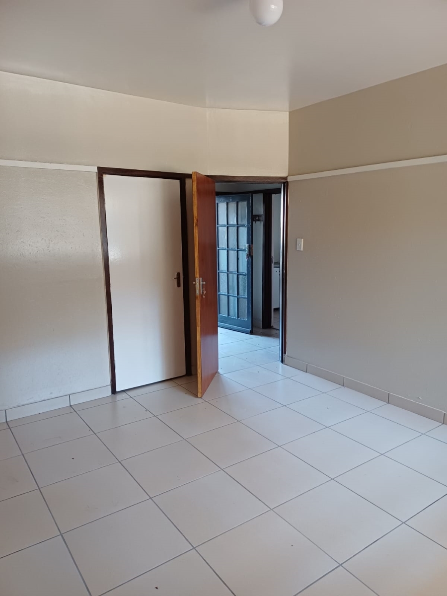 1 Bedroom Property for Sale in Westdene Free State